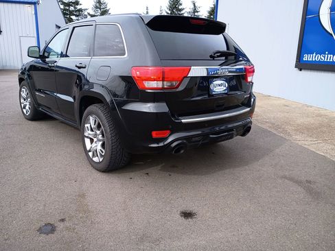 Used 2012 Jeep Grand Cherokee SRT8 w/ Luxury Group II AWD/4WD image 5