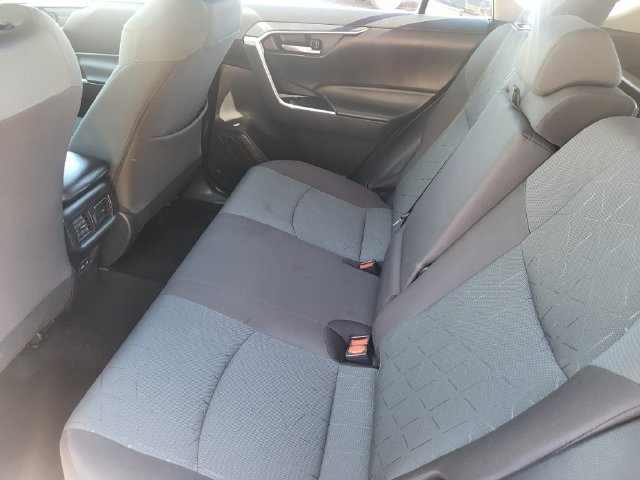 Used 2025 Toyota RAV4 XLE AWD/4WD image 21