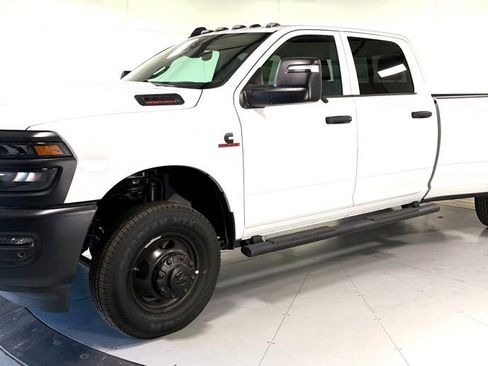New 2026 RAM 3500 Tradesman AWD/4WD image 6