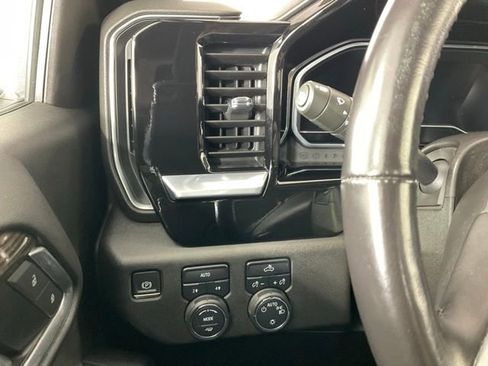 Used 2022 Chevrolet Silverado 1500 LT image 20