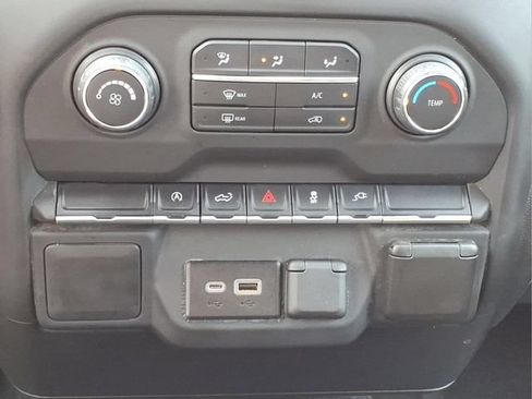 Used 2021 Chevrolet Silverado 1500 Custom AWD/4WD image 19