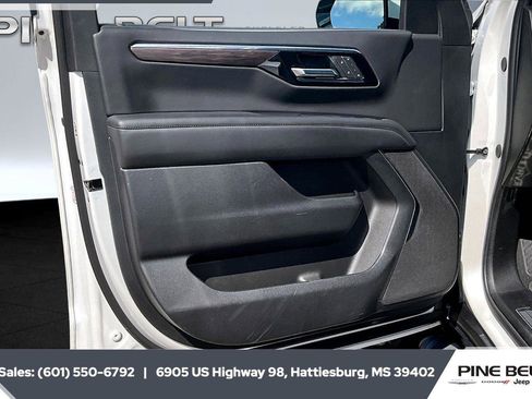 Used 2025 Chevrolet Tahoe Z71 image 17