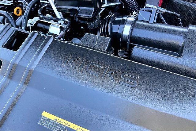 Certified 2025 Nissan Kicks SV FWD image 28