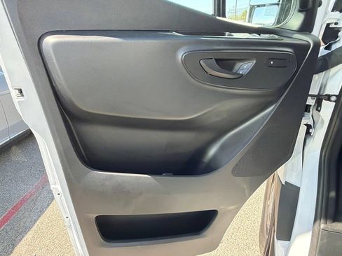 Used 2025 Mercedes-Benz Sprinter 2500 image 18