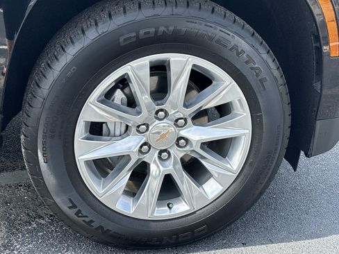 Used 2025 Chevrolet Tahoe Premier AWD/4WD image 13