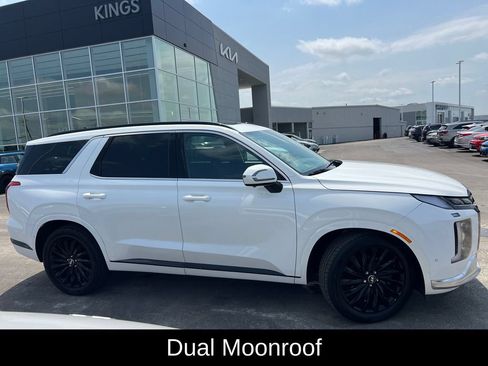 Used 2024 Hyundai Palisade Calligraphy AWD/4WD image 2
