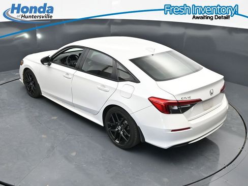 Used 2023 Honda Civic Sport image 26