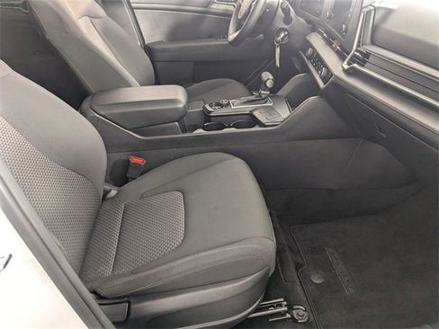 Used 2023 Kia Sportage LX image 28
