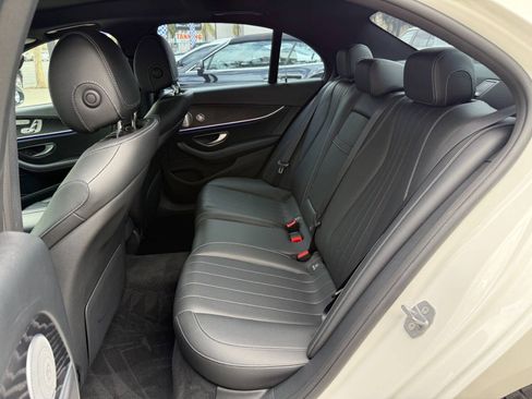Used 2018 Mercedes-Benz E 300 image 35