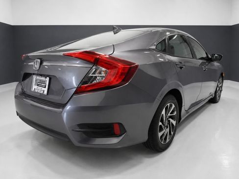 Used 2017 Honda Civic EX image 8