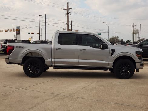 New 2025 Ford F150 XLT w/ Equipment Group 302A MID image 7