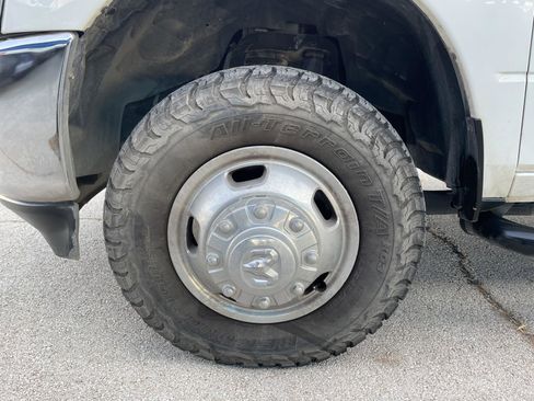 Used 2022 RAM 3500 Tradesman image 31