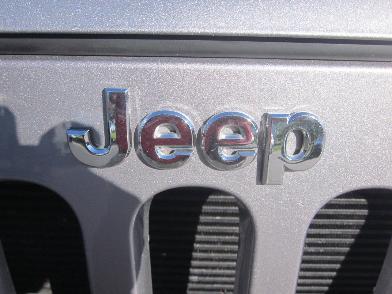 Used 2016 Jeep Wrangler Unlimited Rubicon w/ Max Tow Package AWD/4WD image 31