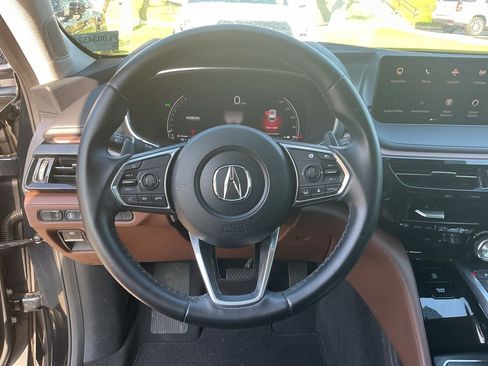 Used 2023 Acura MDX FWD w/ Technology Package image 18