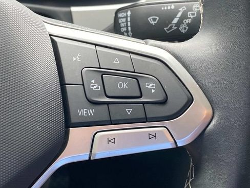 Used 2022 Volkswagen Atlas SE w/ Panoramic Sunroof Package FWD image 22