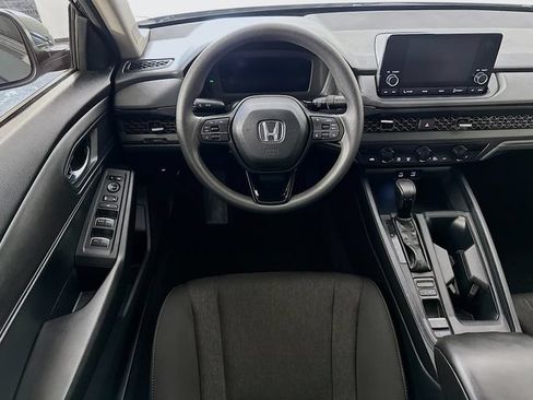 Used 2023 Honda Accord EX image 4