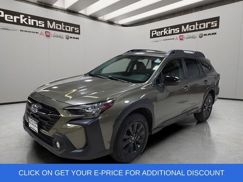 Used 2025 Subaru Outback Onyx Edition AWD/4WD image 1