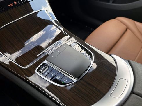 Certified 2022 Mercedes-Benz GLC 300 image 26