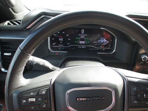 Used 2024 GMC Sierra 3500 Denali Ultimate image 32