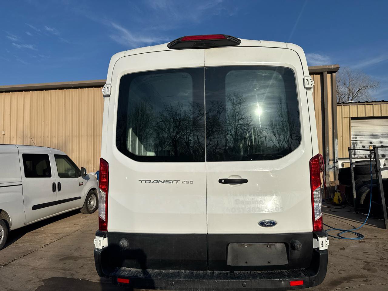 Used 2019 Ford Transit 250 148 Medium Roof RWD image 34