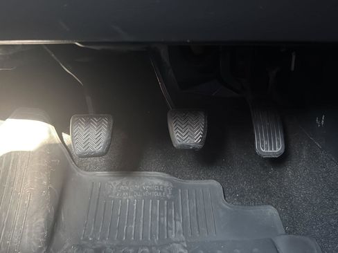 Used 2021 Toyota Corolla XSE image 24