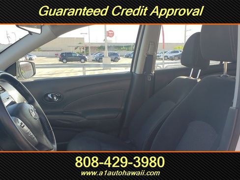 Used 2018 Nissan Versa SV w/ SV Special Edition Package FWD image 10