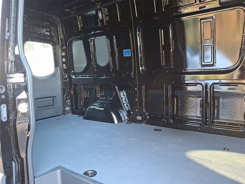 New 2025 Mercedes-Benz Sprinter 2500 image 6