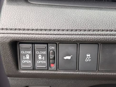 Used 2026 Honda Odyssey EX-L image 23