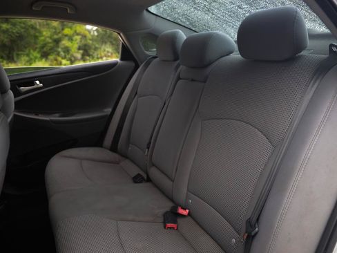 Used 2011 Hyundai Sonata GLS FWD image 8