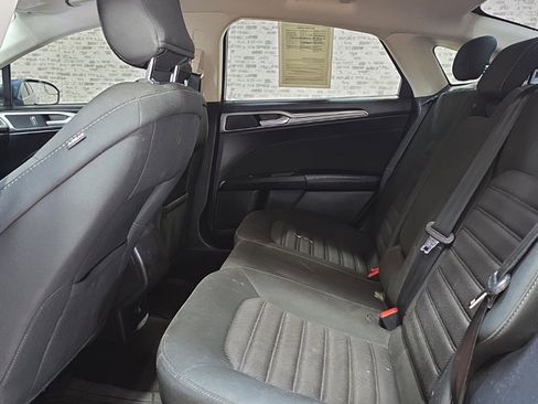 Used 2018 Ford Fusion SE image 14