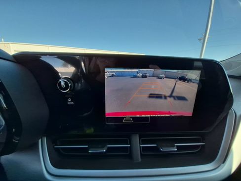 New 2026 Chevrolet Trax LS w/ LS Convenience Package FWD image 20