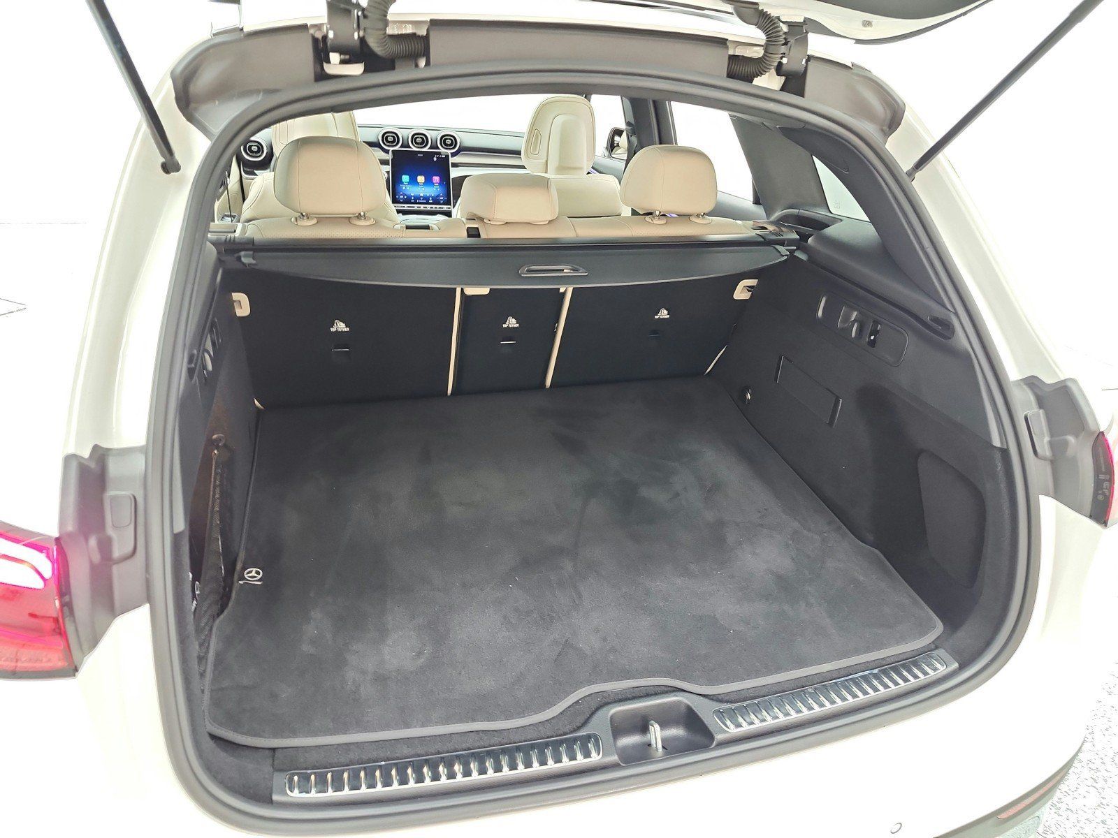 Certified 2026 Mercedes-Benz GLC 300 4MATIC image 22