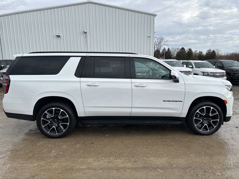 Used 2023 Chevrolet Suburban RST w/ Luxury Package image 6