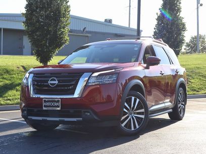 Used 2023 Nissan Pathfinder Platinum w/ Lighting Package (N93)