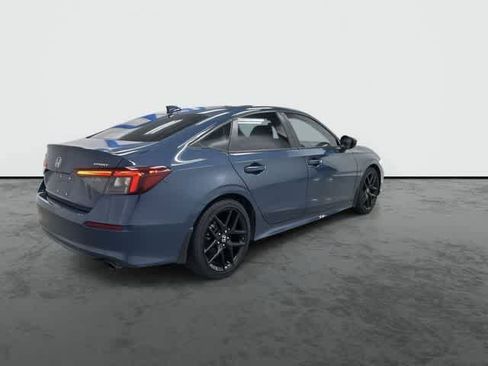 Used 2025 Honda Civic Sport image 4