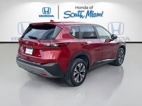 Used 2023 Nissan Rogue SV image 7