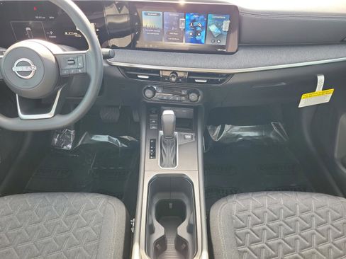 New 2026 Nissan Kicks SV image 15