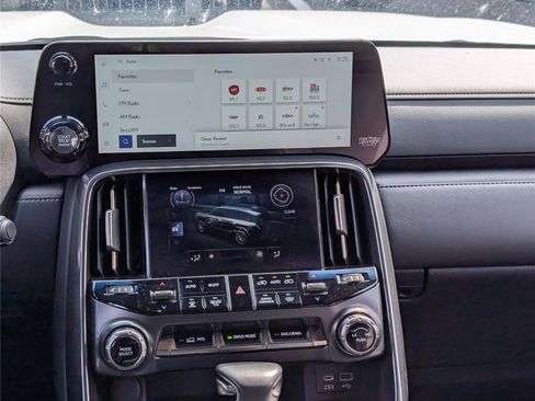 Used 2023 Lexus LX 600 4WD w/ Interior Upgrade Package image 20