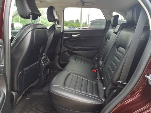 Certified 2023 Ford Edge SEL w/ Convenience Package AWD/4WD image 9