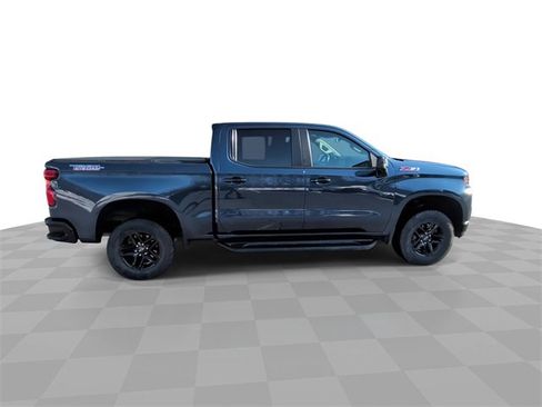Used 2021 Chevrolet Silverado 1500 LT Trail Boss w/ Bed Protection Package image 9