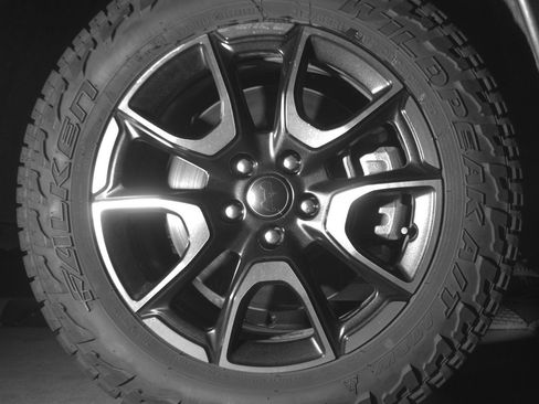 Used 2025 Jeep Compass Trailhawk AWD/4WD image 13
