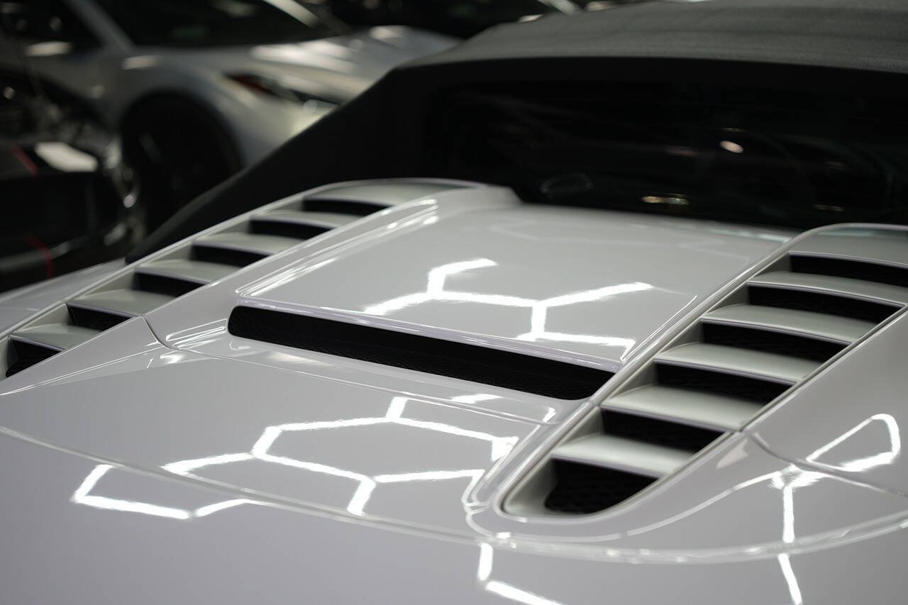 Used 2011 Audi R8 V10 AWD/4WD image 8