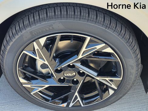 New 2026 Kia K5 GT-Line image 8