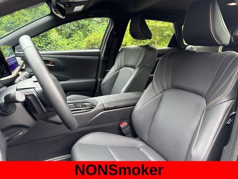 Used 2026 Toyota Crown Signia AWD/4WD image 14