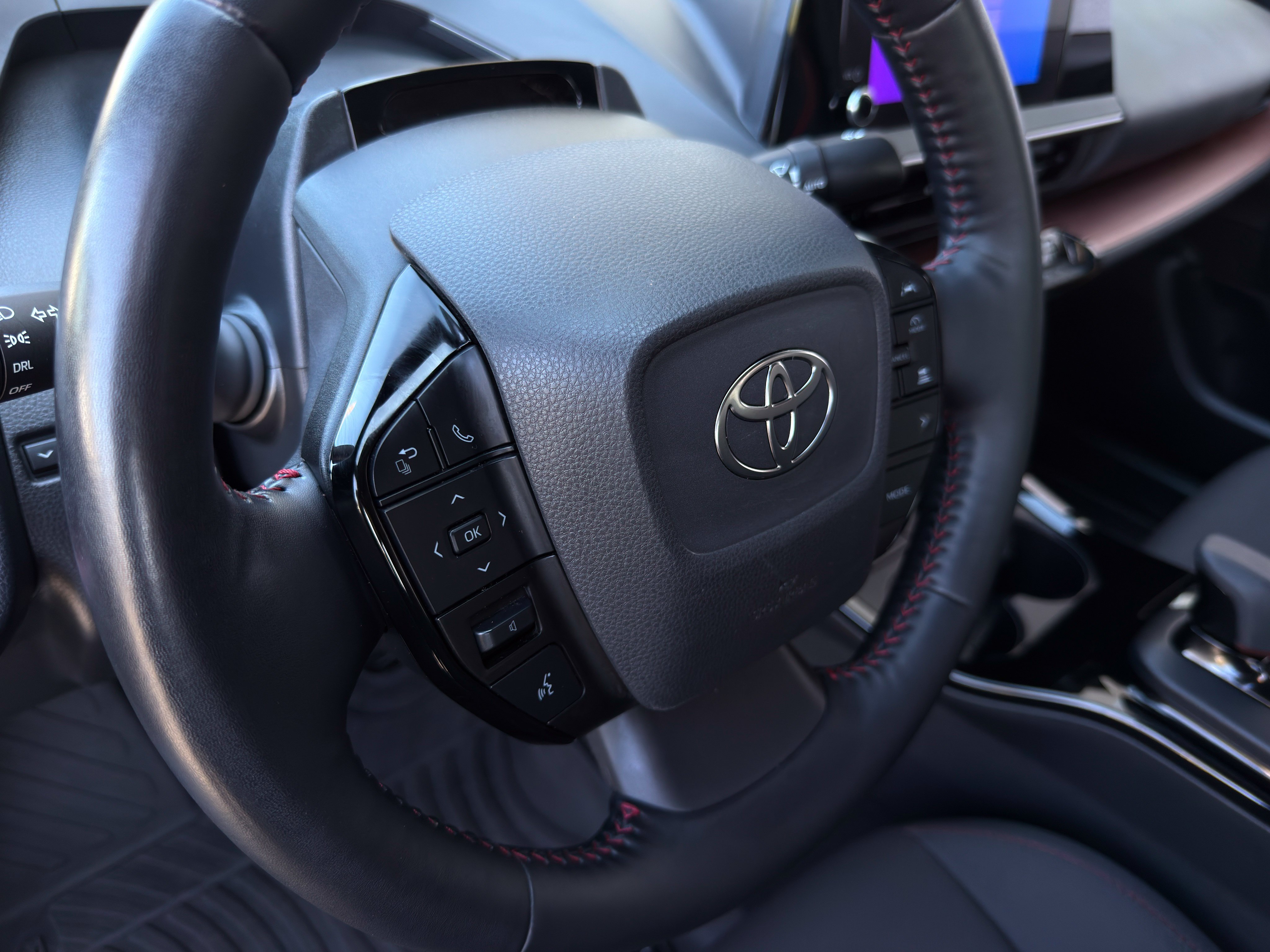 Used 2023 Toyota Prius Prime FWD image 21