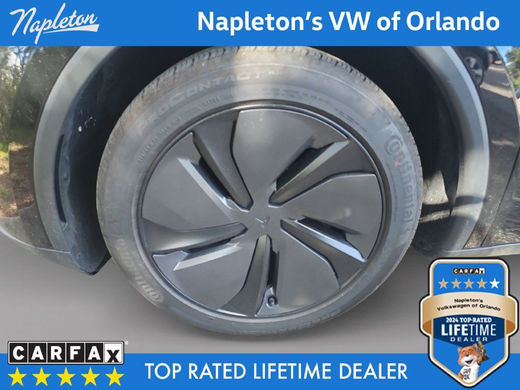 Used 2026 Tesla Model Y 2WD image 31