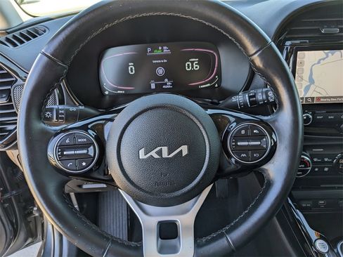 Certified 2023 Kia Soul EX image 29