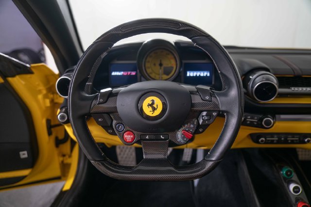 Used 2023 Ferrari 812 GTS RWD image 17