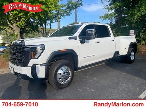 Used 2024 GMC Sierra 3500 Denali Ultimate AWD/4WD image 1