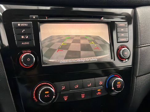 Used 2020 Nissan Rogue S w/ Special Edition Package AWD/4WD image 24